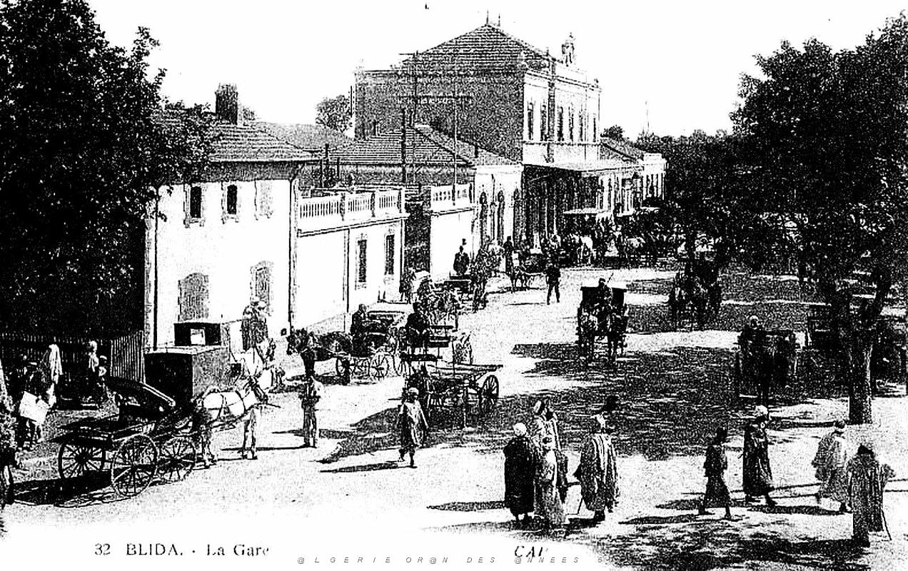 Blida - La Gare et diligences.jpg